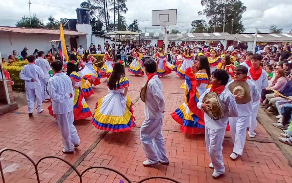 DÍA DE LA FAMILIA ROBLERIANA